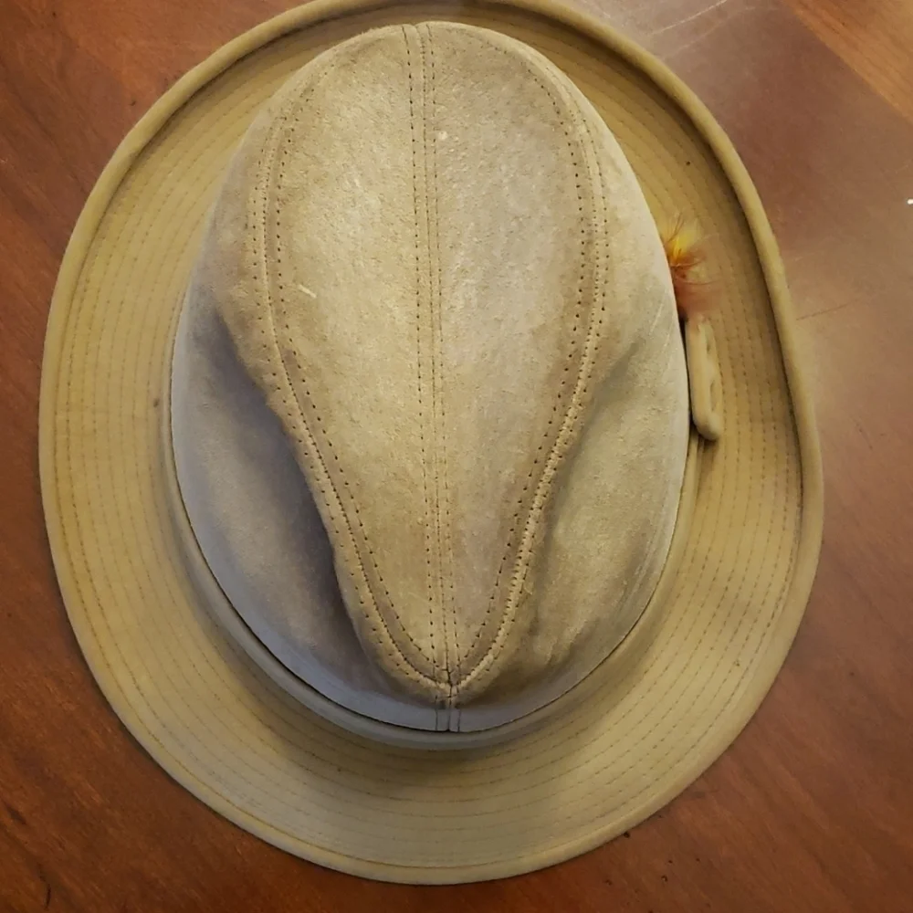 VTG Dobbs Fedora Suede Leather 6 7/8 Feather EUC